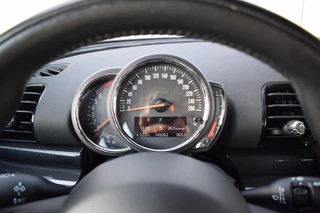 MINI Clubman 1.5 One Salt Business | Apple CarPlay | Stoelverw. | Cruise | Climate / 23