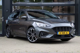 Ford Focus Wagon 1.0 EcoBoost Titanium ST X Business | NAP | Apple Carplay | Stoel/Stuur Verwarming | Cruise | Camera / 7