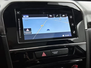Suzuki Vitara 1.4 Boosterjet Comfort Smart Hybrid | Adaptive Cruise | Stoelverwarming | Navigatie | Camera | Panoramadak / 18