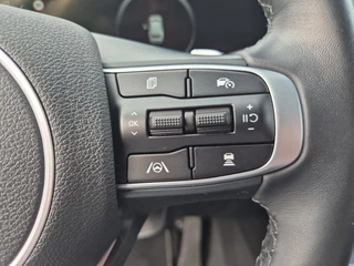 Kia Sportage 1.6 T-GDi Plug-in Hybrid AWD DynamicLine | Cruise Control | Climate Control | Camera | Navigatie | Stoelverwarming | Stuurverwarming | Elektrisch Verstelbare Bestuurdersstoel | / 15
