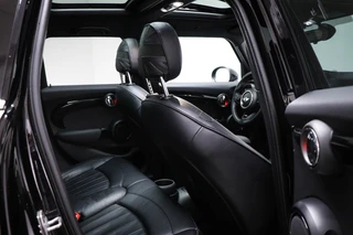 MINI 5-Deurs 2.0 Cooper S Chili Serious Business | PANORAMADAK | HEAD UP | LEDER | STOELVERWARMING | CLIMA / 13