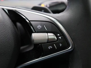 Skoda Superb Combi 1.5 TSi 204 Pk PHEV Edition | Panoramadak | Stoelverwarming | Camera | Trekhaak | Adaptive Cruise | 17 Inch | 23.131 Km !! / 30