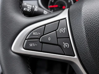 1.0 TCe 90 Extreme | Automaat | 1e Eigenaar | Carplay/Android Auto | Climate Control | Camera / 17