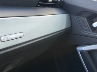 Audi Q3 45 TFSI e S-line Panoramadak | Leder | Sonos | Carplay | Led | Camera | Dode hoek | Elek. achterklep | Rijklaar incl. garantie / 27