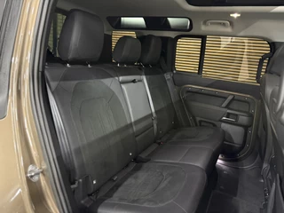 Land Rover Defender 110 2.0 D200 110 | Pano | PPF | Meridian | Trekhaak | Carplay | Geel kenteken / 16