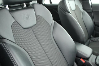 Audi Q2 35 TFSI 150pk S Edition Panoramadak Keyless Virtual Cockpit LED Koplampen S-Line / 37