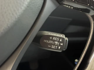 Toyota C-HR 2.0 Hybrid Dynamic | Winterpakket | Camera | PDC | Carplay | All-Season | LED ( Vestiging - Vianen) / 16
