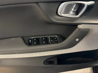Polestar 2 Long Range Single Motor 78 kWh/pano/trekhaak/harman kardon/memory / 13
