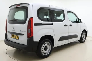 Citroen ë-Berlingo Live 50 kWh 100% Elektrisch | 5 Persoons | DAB Radio | Geen kilometers | Parkeersensoren | Mistlampen | Licht en regensensor | Armsteun / 2
