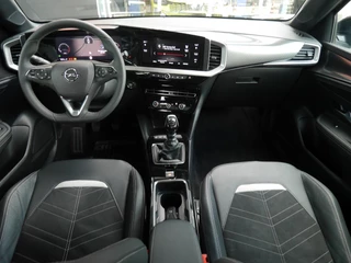 Opel Mokka 1.2 Turbo Ultimate | Demo | Adaptive Cruise Control | Achteruitrijcamera | Navigatie | Black Pack | 18'' velgen / 10