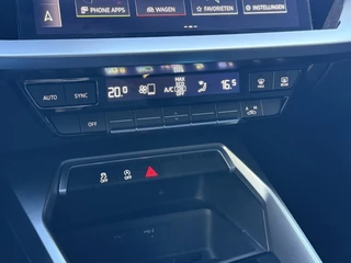 Audi A3 Sportback 30 TFSI Pro Line Apple Carplay | LED | Lane assist / 22