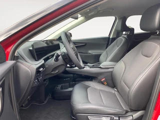 Kia EV6 Light Edition 63 kWh | VOORRAAD VOORDEEL NU €42.950,- | Direct leverbaar | Stoel+Stuur verwarming | Climate control | Navigatie | Parkeer camera achter | Parkeer sensoren voor en achter / 9