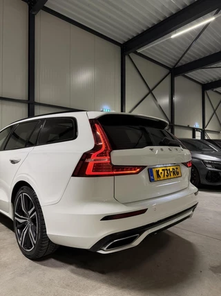 Volvo V60 2.0 T6 Recharge AWD R-Design Pano Leer Camera NAP / 27