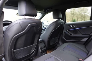 BMW 1 Serie 118i Business Edition M sport  | Camera | CarPlay | Stoelverwarming | Navi | / 30