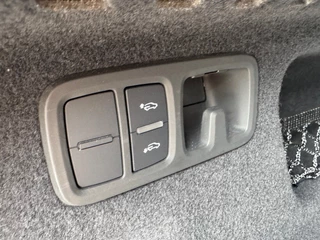 Audi Q8 55 TFSI QUATTRO * S-line * Panoramadak * Stoel koeling/verwarming * Stoel/spiegel memory * / 17