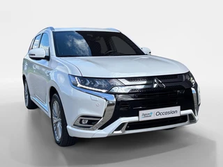 Mitsubishi Outlander 2.4 PHEV Instyle | Trekhaak | Leder | Schuif-kantel dak | Rondom camera | Elektrisch. Achterklep | Stoel en stuurverwarming | Set winterwielen | / 4