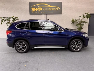 BMW X1 sDrive18i Executive | X-line | Pano | Navi | Camera | Keyless | Elektr achterklep | Stoelverwarming | Elektr stoelen / 32