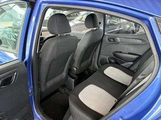 Hyundai i10 1.0 Premium  CAMERA/CARPLAY/NAVI/CRUISE/CLIMA/PDC / 23