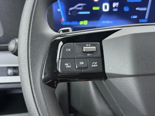 Peugeot e-Expert Long 75 kWh L3 9pl | SOH 95% | CAMERA | NAVIGATIE | BTW VERREKENBAAR | LED | CLIMA | FABRIEKSGARANTIE TOT 11-2027 | ALL-IN PRIJS / 28