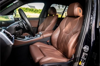 BMW X5 xDrive50e M Sport Pro 22" Carbon Harman Kardon Iconic Glow Head Up / 7