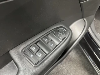 Renault Arkana 1.6 E-Tech full hybrid 145 evolution CAMERA CRUISE LM NAVI CARPLAY. / 19