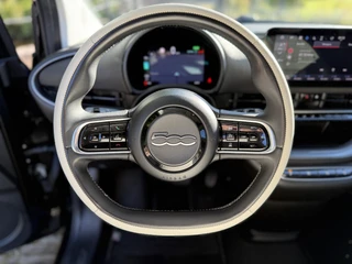 Fiat 500 La Prima 42 kWh | Pano | Camera | Adaptive| BTW | / 10