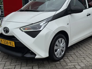 Toyota Aygo FUN 5-DEURS AIRCO NL-AUTO 1E EIGENAAR ELEKTRISCHE RAMEN / 15