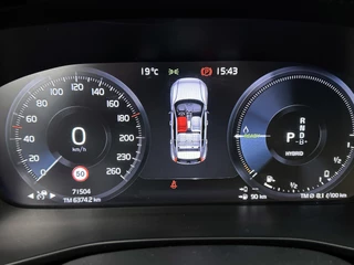 Volvo XC40 1.5 T5 Recharge R-Design | Camera | Navigatie | CarPlay | Adaptive Cruise | / 30