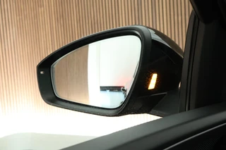 Audi Q5 2.0 TFSI 299pk e-hybrid quattro S edition Trekhaak 360Camera Tech-Pro Leder Memory Stoelverwarming Virtual Cockpit Panoramadak Navigatie S-Line / 7