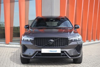 Volvo XC60 T6 Recharge AWD R-Design | Stoelverwarming & Koeling | 360° Camera | Panoramadak | Long Range | H/K | Keyless / 2