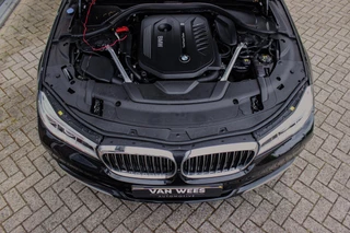BMW 7-serie 740i High Executive | 2e eigenaar | Driving Assistant Plus | Innovation pakket | Massage | Dodehoekdetectie | Adaptieve cruise | 360 camera | Stoelventilatie | Gesture control / 10