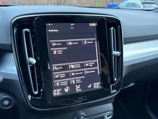 Volvo XC40 1.5 T5 Plus Dark | H/K Memory | Pilot Assist | 360 | Stoel/Stu / 19