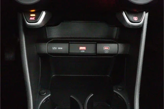 Kia Picanto 1.0 DPI DynamicLine  - Achteruitrij camera - Navigatie - Airco - Fabrieksgarantie tot 07-2032 / 52