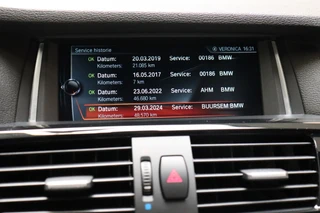 BMW X4 M40i High Executive M Sport Pakket Automaat  / Navigatiesysteem Professional / Schuif-/kanteldak / 20 Inch / Shadow Line / Leder / Extra Getint Glas / Stoelverwarming / Hifi / LED / Parkeersensoren voor+achter / Lichtpakket / 24