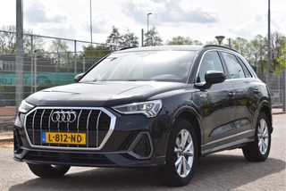 Audi Q3 45 TFSI e S edition S-Line 245 PK | NL-Auto | Keyless | Carplay | Virtual cockpit | DAB | Elekt.trekhaak | Full LED | Allweathers