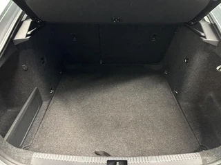 Škoda Octavia 1.0 TSI Greentech Style Business NAVI CARPLAY CRUISE LM ECC. / 35