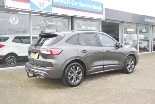 FORD Kuga 1.5 EcoBoost 150PK 2WD ST-Line / 6