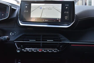 Peugeot 208 1.2GT-LINE nieuwe riem PANODAK LEDER / 25