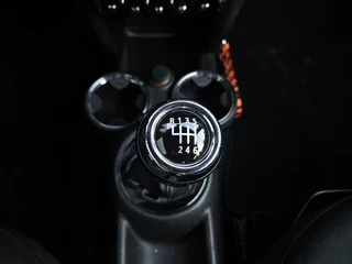 MINI Cooper Cabrio 1.6 Pepper Leer/Stof / LM / PDC / 17