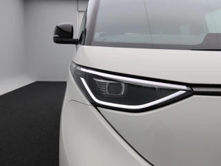 Volkswagen ID. Buzz GTX 4MOTION 79 kWh & 340 Pk | Trekhaak | Carplay | Cruise | Schuifdeuren L+R | Elektrische Stoelen | 20 Inch | Full LED  | 17.801 Km!! / 11