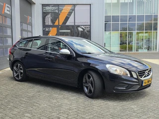 Volvo V60 1.6 T3 R-Design / 5