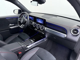 Mercedes-Benz EQB EQB 300 4Matic AMG / 52