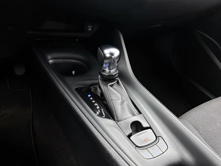 Toyota C-HR 1.8 Hybrid Dynamic Camera | Cruise Control | Climate Control | / 16