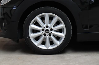 MINI Clubman Cooper Business  / Navigatiesysteem / Bluetooth / Airconditioning / Audio / 17 Inch / Cruise Control / 11