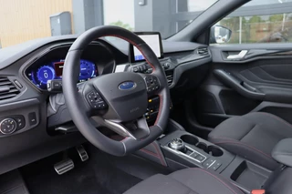 Ford Focus Wagon 1.0 EcoBoost Titanium ST X Business | NAP | Apple Carplay | Stoel/Stuur Verwarming | Cruise | Camera / 39