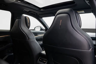 Lynk & Co 08 1.5 More PHEV 345PK 200 KM Elektrisch l Pano l 360 Camera l Mass / 13