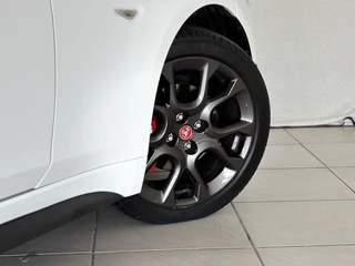 Abarth 124 Spider 1.4 MultiAir Turbo Abarth / 17