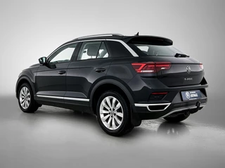 Volkswagen T-Roc 1.5 TSI Sport | Trekhaak | Camera | CarPlay | Stoel-/Stuuverwarming | Adaptive Cruise | / 8