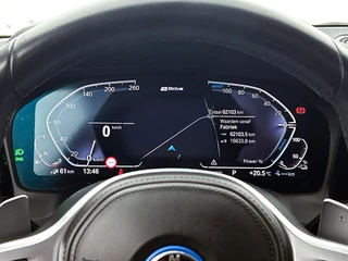 BMW 3-serie 330e xDrive | Dravit Grau | Camera | Stoelverwarming | Memory Stoelen | / 22