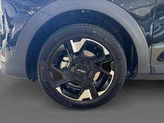 Kia Stonic 1.0 T-GDi MHEV DynamicPlusLine | NU MET €1.000,- inruilpremie! | Parkeersensoren voor- en achterzijde | Climate Control / 10